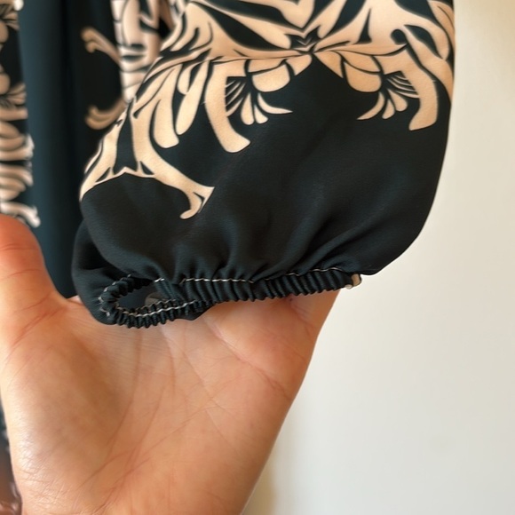 ACANDRIA Long Sleeve Festive Patterned Midi Dress - Picture 3 of 9